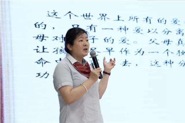 李佳梅.jpg 李佳梅.jpg