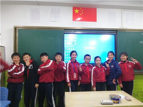 演员合照.jpg