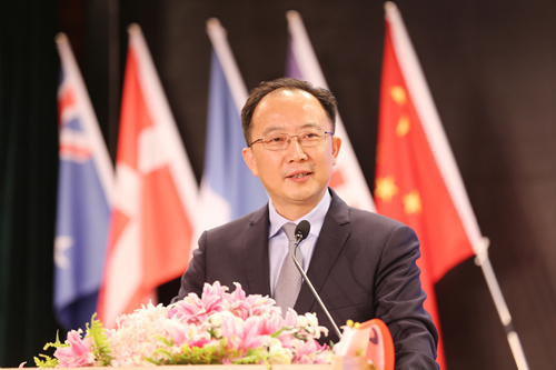 陈羔讲话2.jpg 陈羔讲话2.jpg