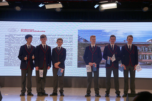 澳大利亚巴克学校.jpg 澳大利亚巴克学校.jpg